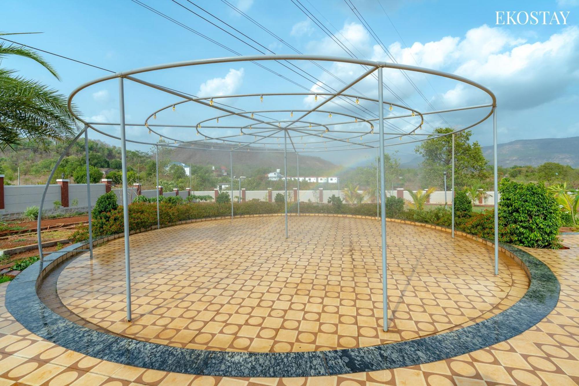Ekostay Gold Palm Estate I Cricket Turf I Rain Dance I 2 Acre Property Karjat Exteriör bild