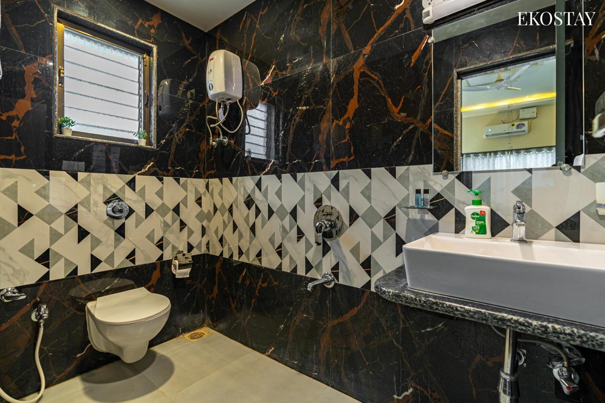 Ekostay Gold Palm Estate I Cricket Turf I Rain Dance I 2 Acre Property Karjat Exteriör bild