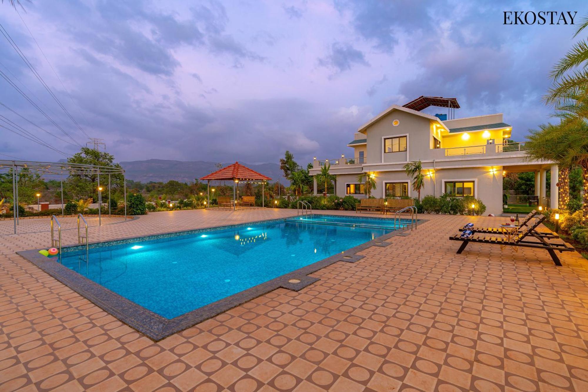 Ekostay Gold Palm Estate I Cricket Turf I Rain Dance I 2 Acre Property Karjat Exteriör bild