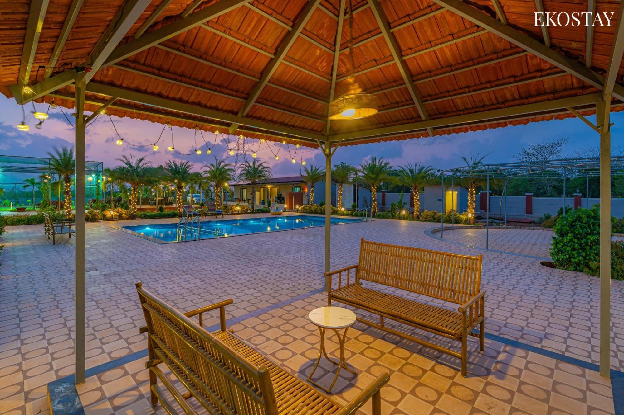 Ekostay Gold Palm Estate I Cricket Turf I Rain Dance I 2 Acre Property Karjat Exteriör bild
