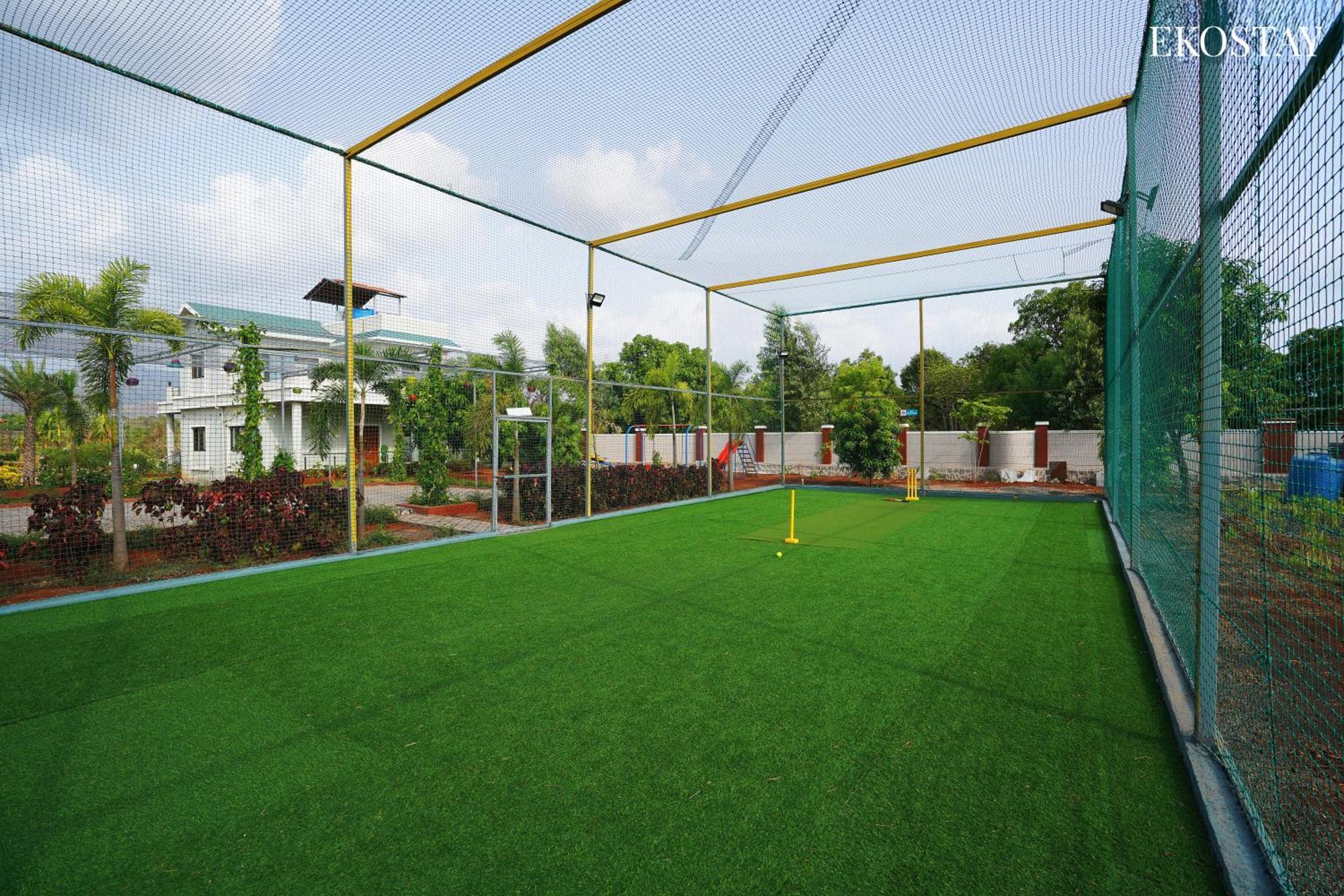 Ekostay Gold Palm Estate I Cricket Turf I Rain Dance I 2 Acre Property Karjat Exteriör bild